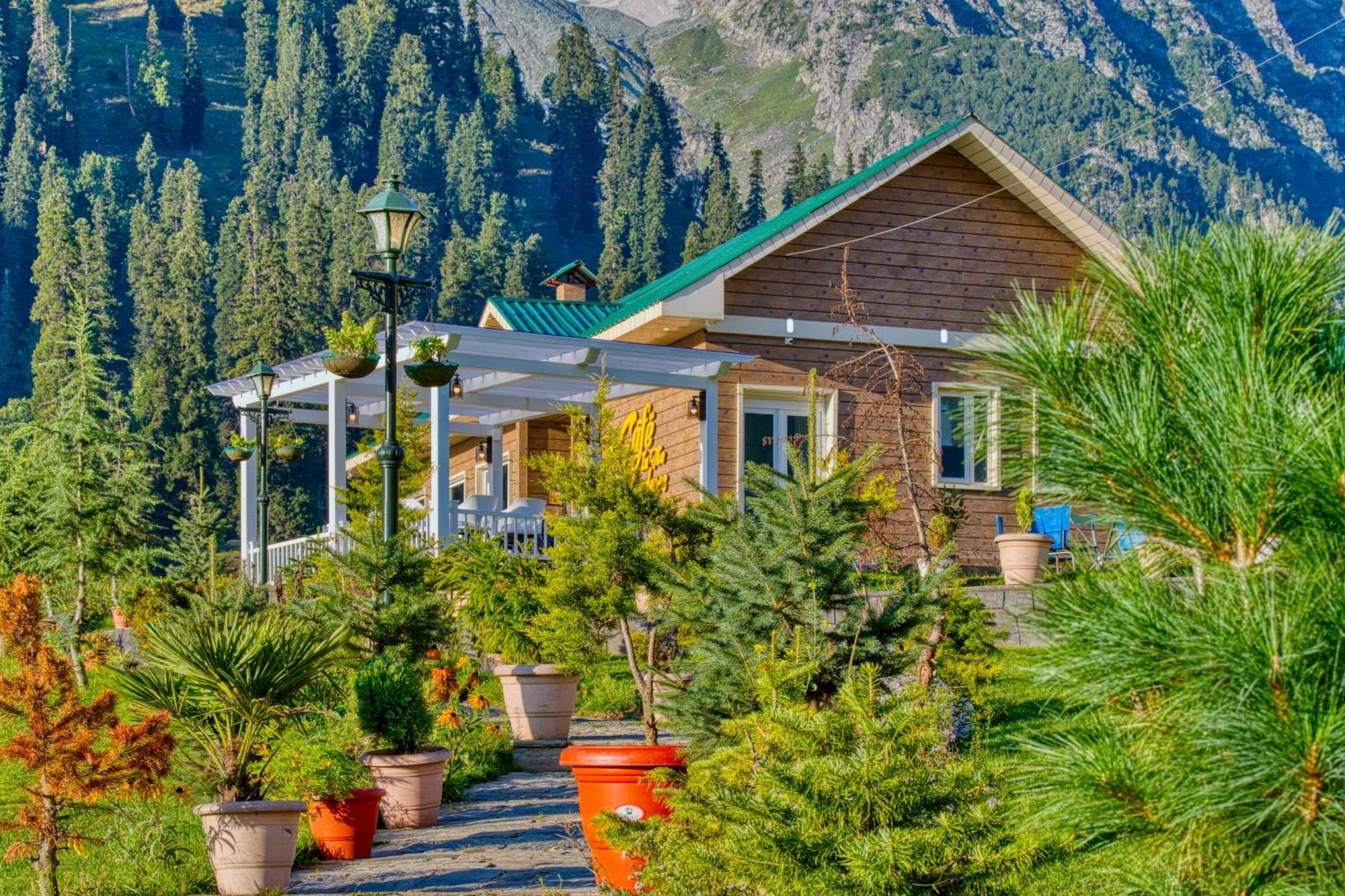 Golden Meadows Hotels & Resorts Sonamarg Exterior photo