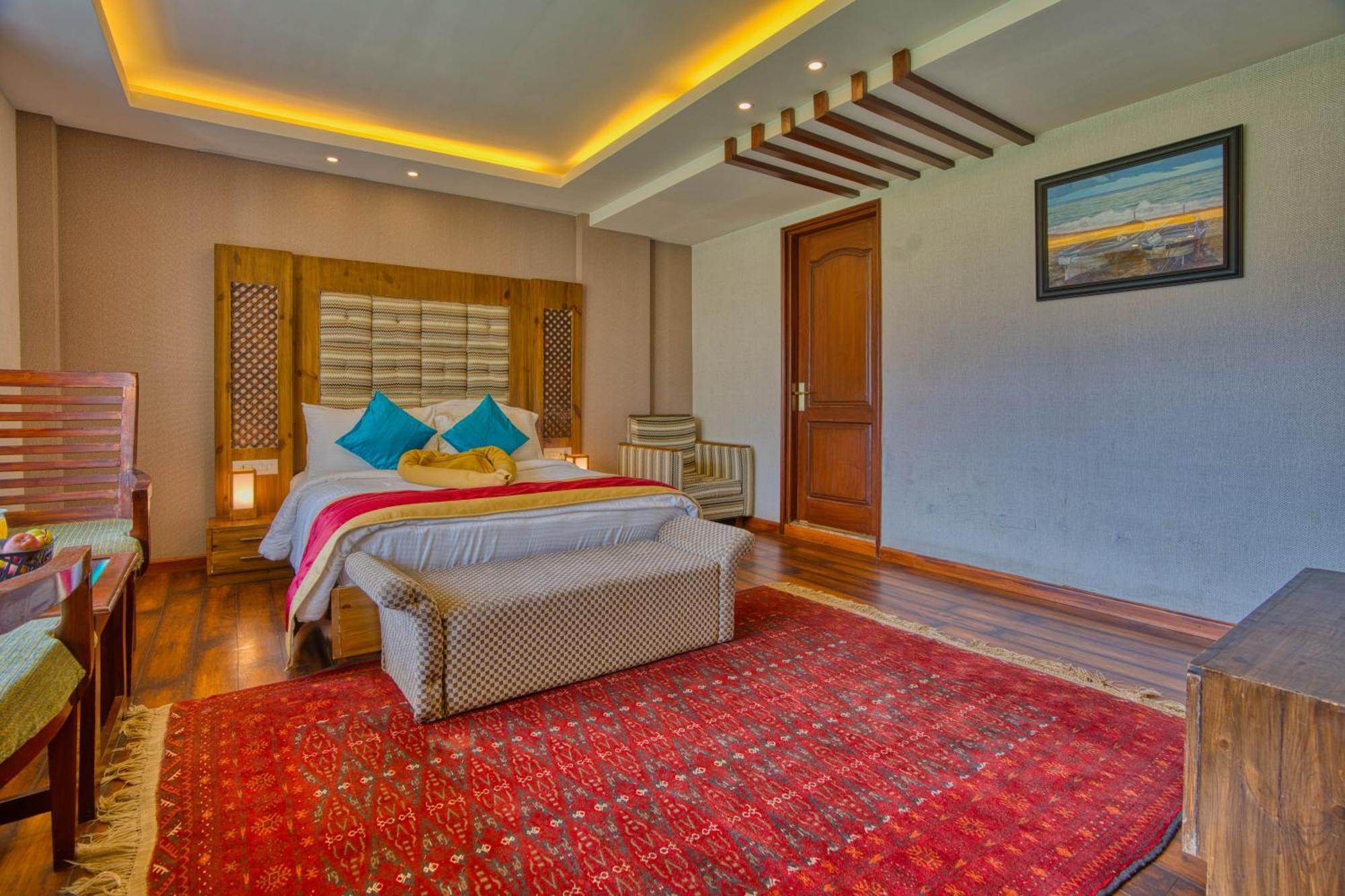 Golden Meadows Hotels & Resorts Sonamarg Exterior photo