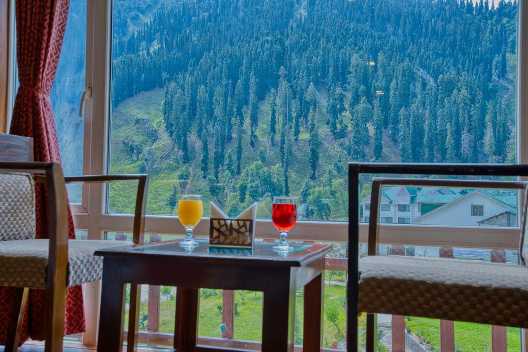 Golden Meadows Hotels & Resorts Sonamarg Exterior photo